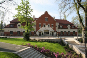 Veličkos druskos kasyklos sveikatingumo kurortas, reabilitacijos centras, viešbutis „Polska“.